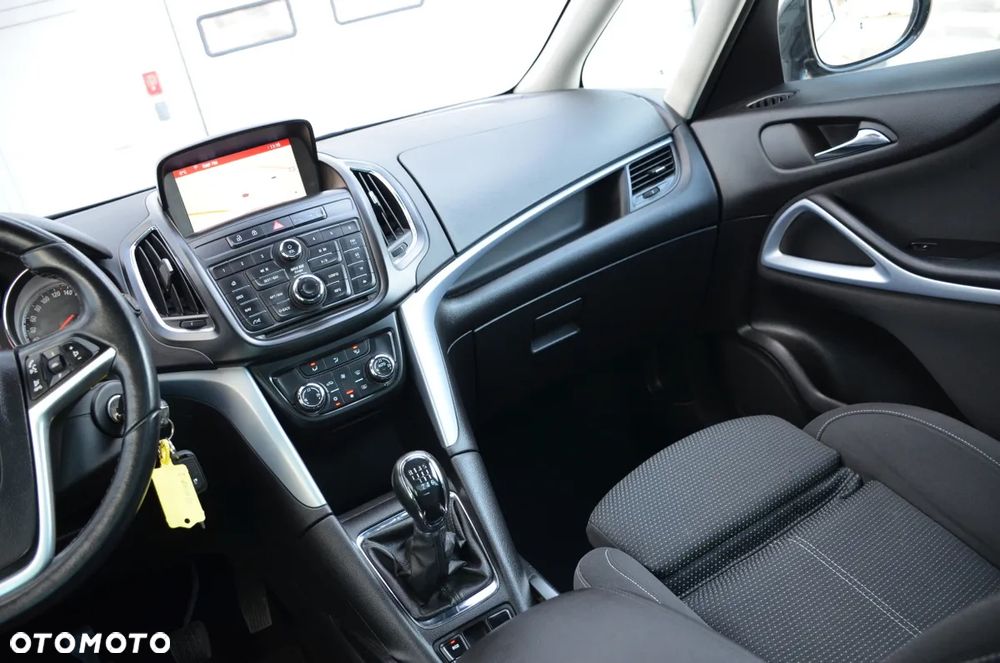 Opel Zafira Tourer 1.4 Turbo Style - 25