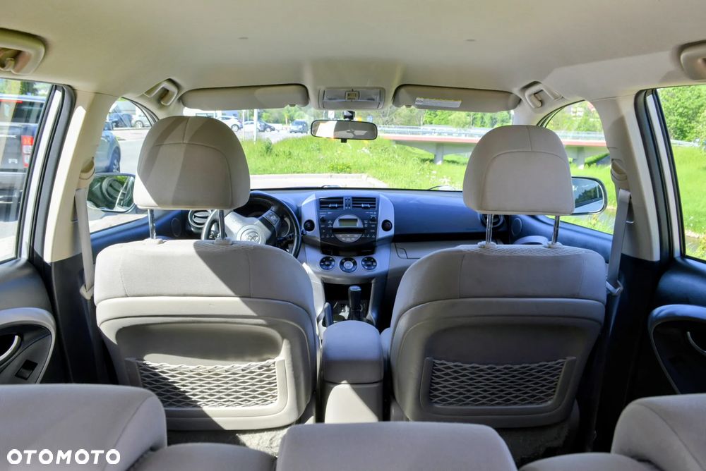 Toyota RAV4 2.0 4x4 Sol - 12