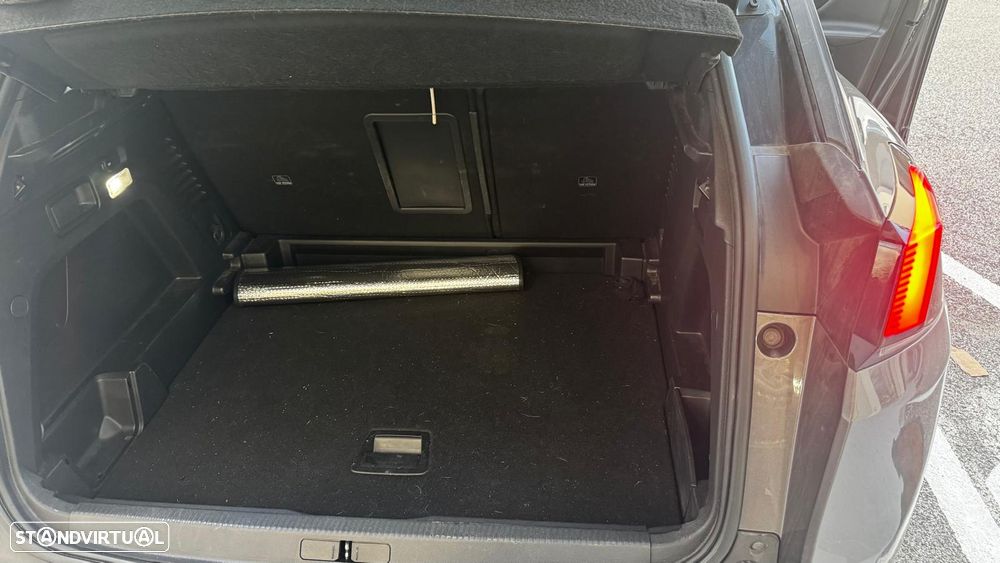 Peugeot 3008 1.5 BlueHDi GT Line EAT8 - 14