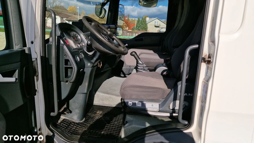 MAN TGL 8.180 8.210 7.150 10.180 12.220 12.240 Idealny Stan Rama 4.70m Rozstaw Osi 3.5m - 12