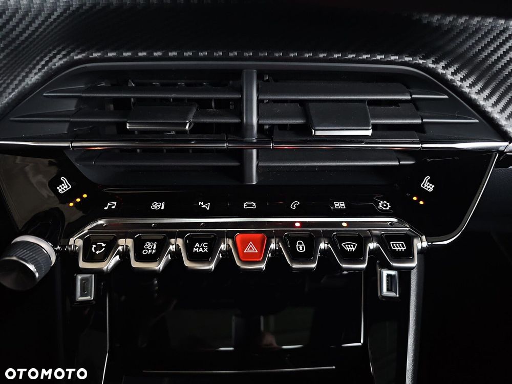 Peugeot 2008 1.2 PureTech GT S&S EAT8 - 28