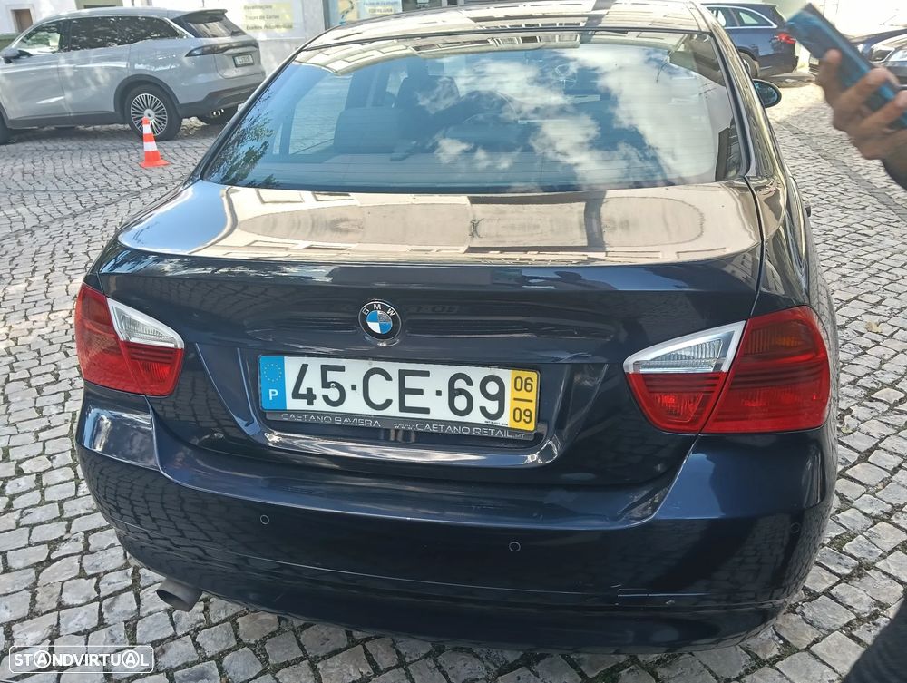 BMW 320 i Exclusive - 20