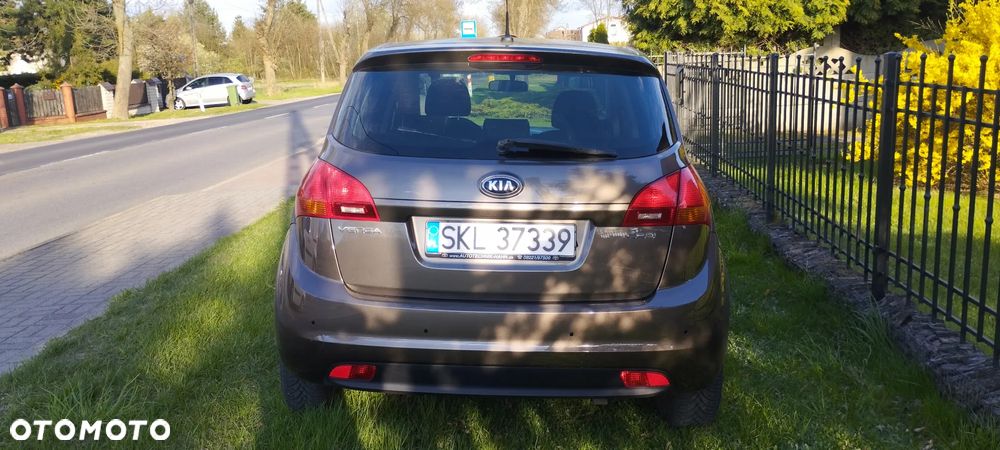Kia Venga 1.6 CRDi 128 Dream Team Edition - 2