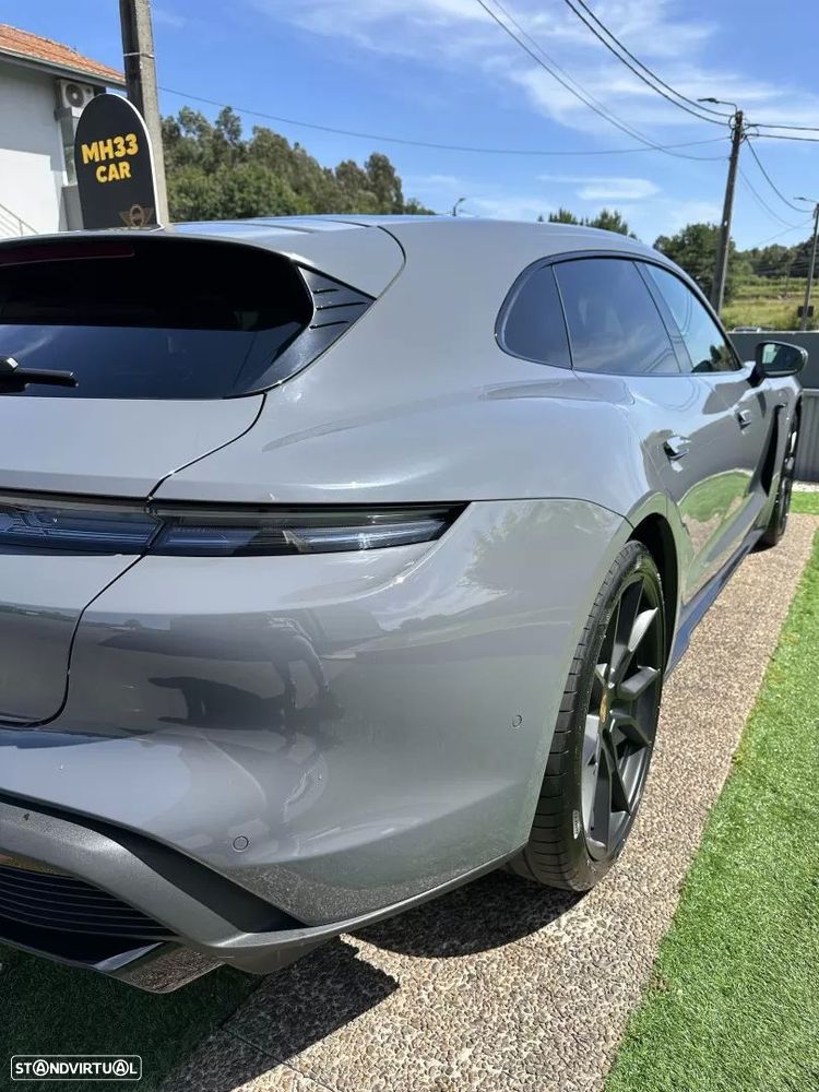 Porsche Taycan Sport Turismo GTS - 15