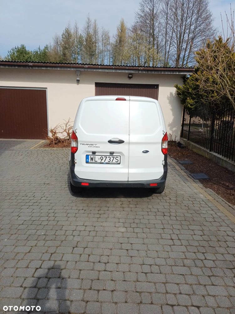 Ford Transit Courier - 8