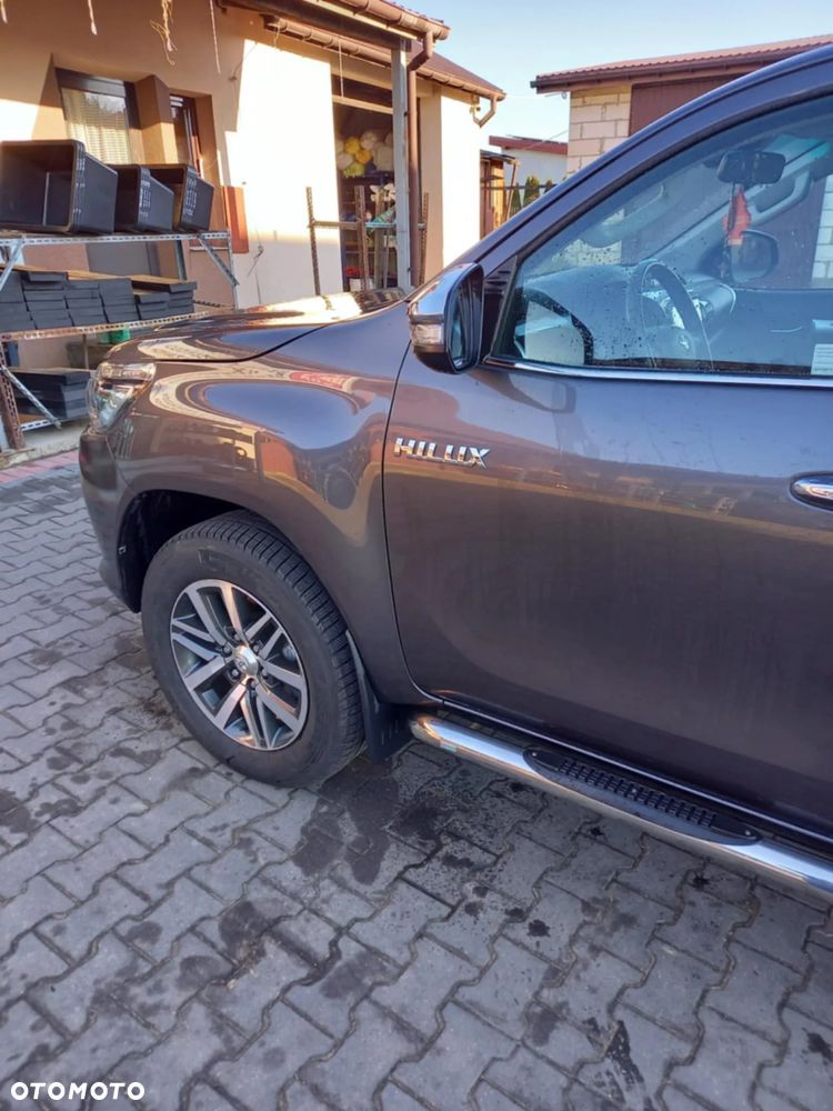 Toyota Hilux 2.4 D-4D Double Cab SR5 4x4 - 13