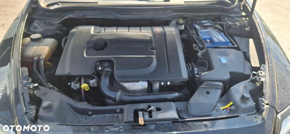 VOLVO V50 1,6D hdi rozrusznik - 1