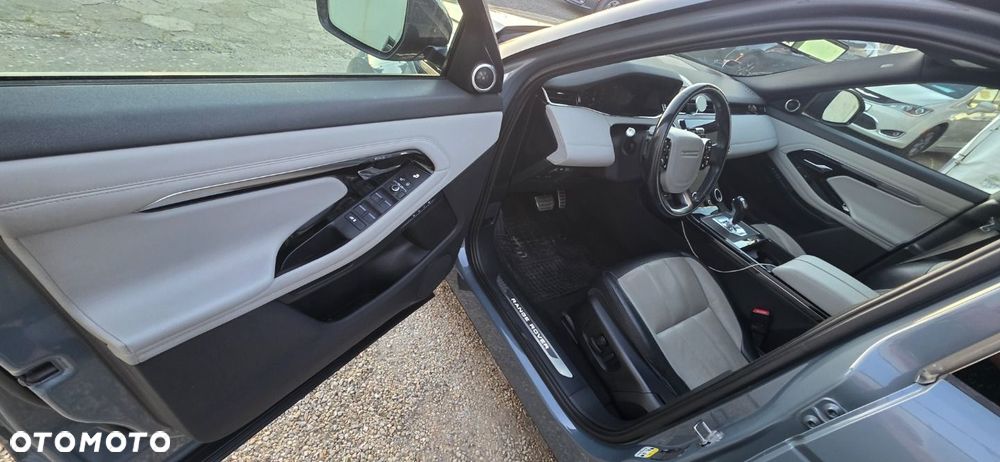 Land Rover Range Rover Evoque - 19