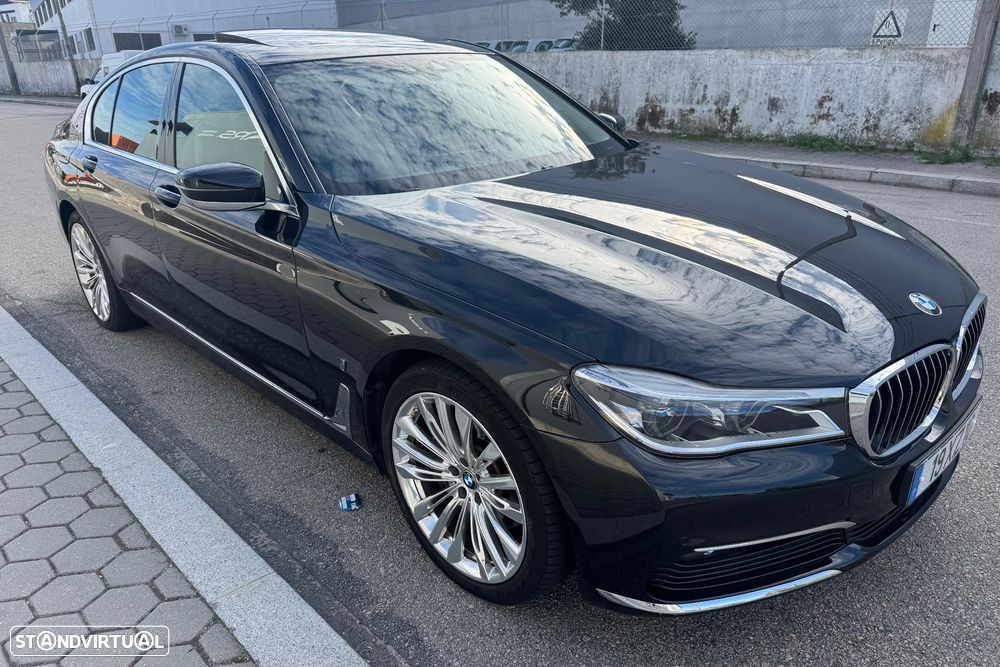 BMW ActiveHybrid 7 - 5