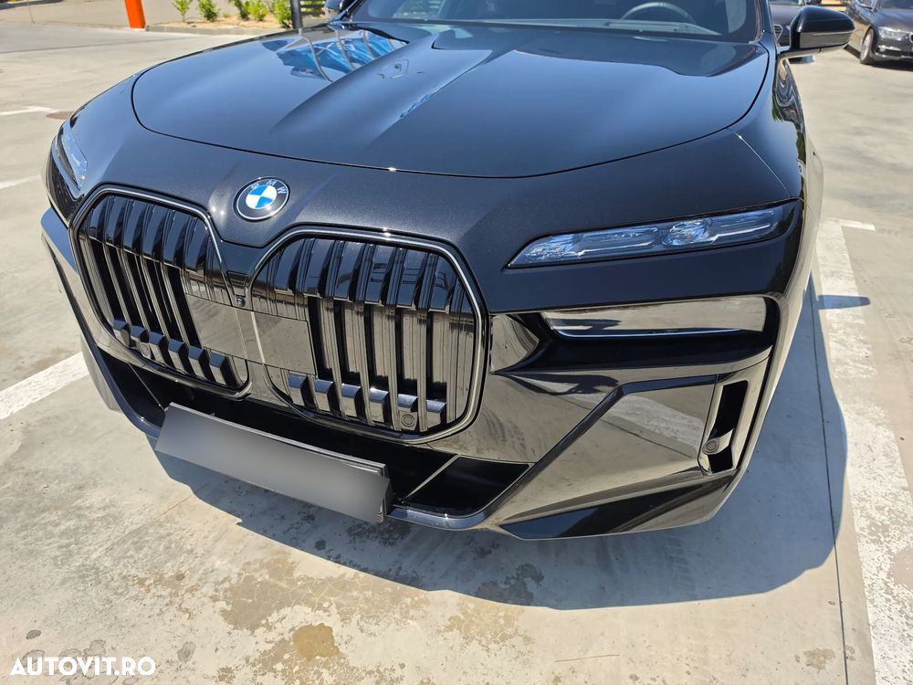 BMW Seria 7 740d xDrive MHEV - 2