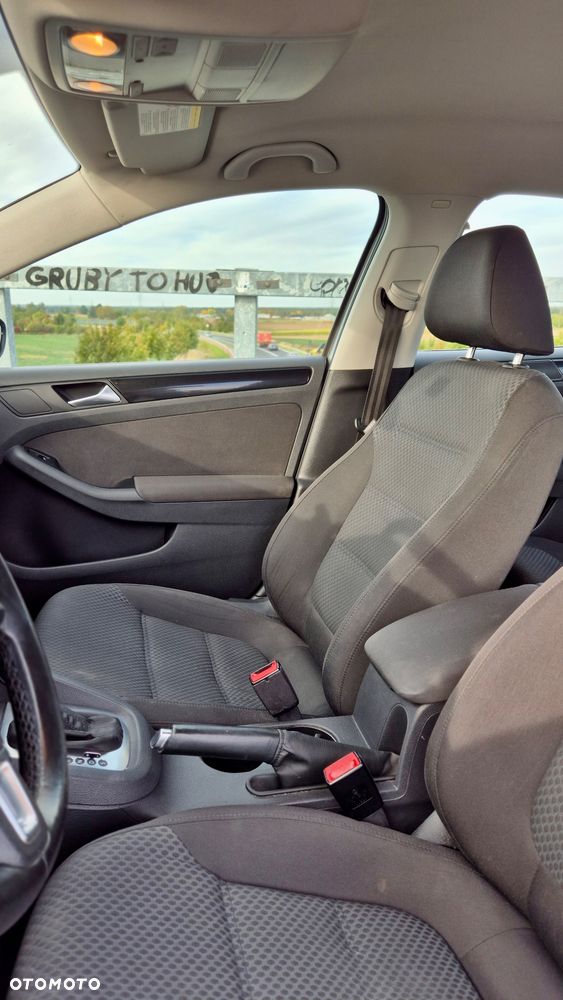 Volkswagen Jetta 1.6 TDI DPF Comfortline DSG - 22