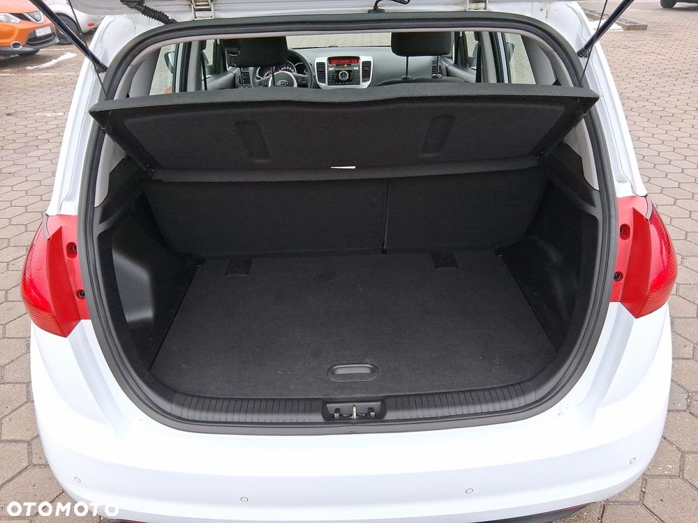 Kia Venga 1.4 M - 17