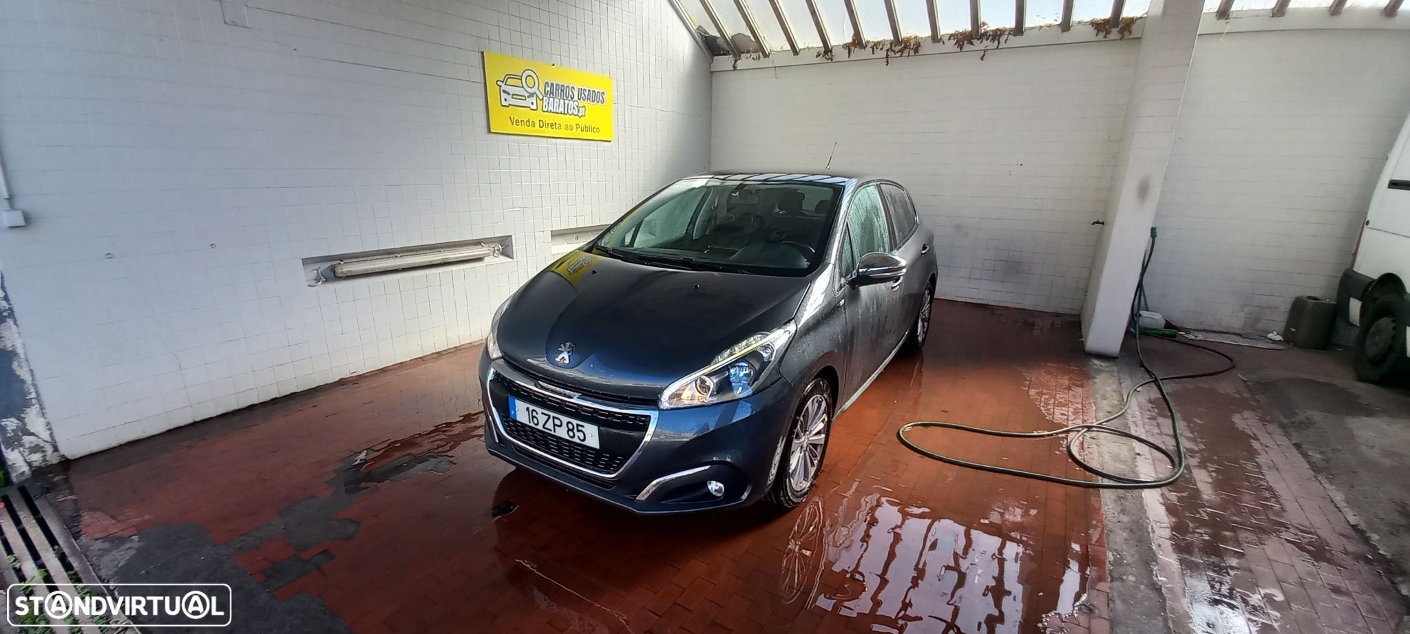 Peugeot 208 1.2 PureTech Style - 1
