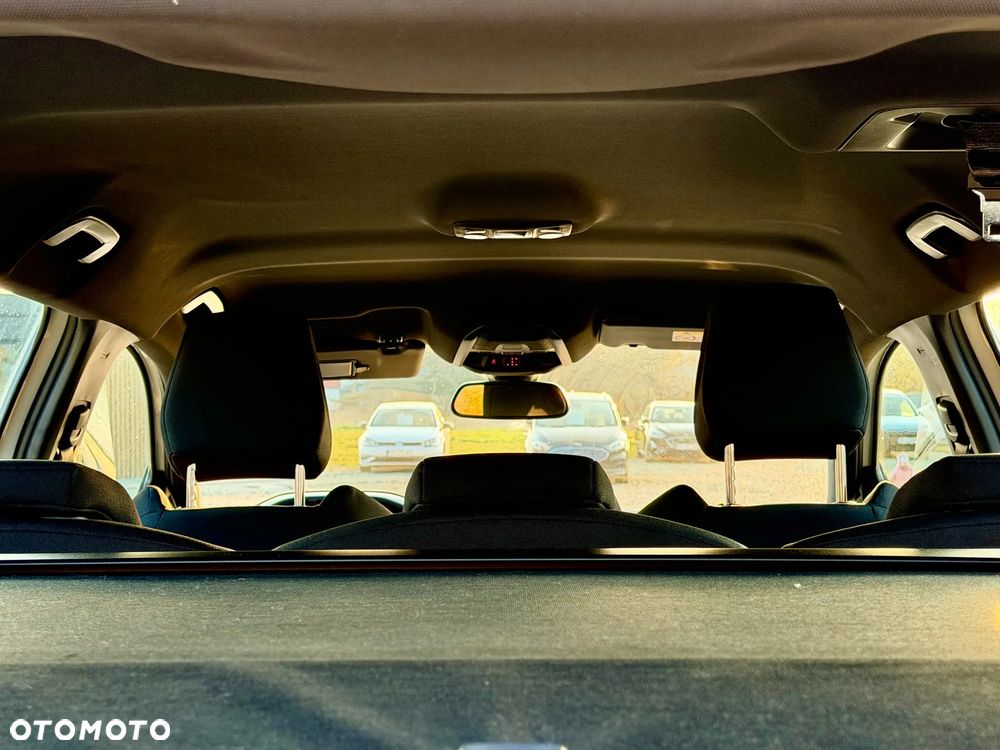 Peugeot 5008 1.2 PureTech Active S&S EAT6 - 11