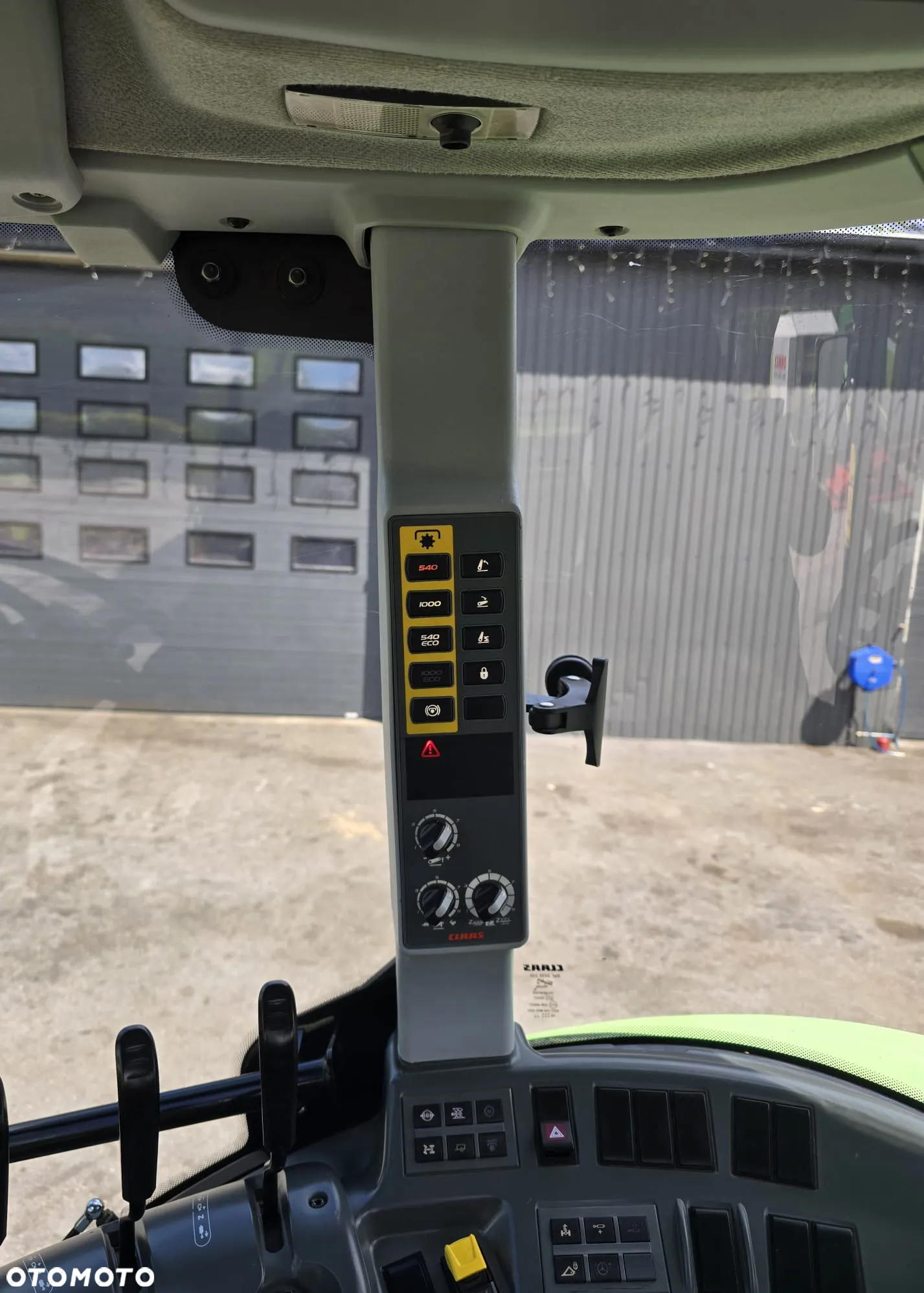 Claas Arion 430 - 14