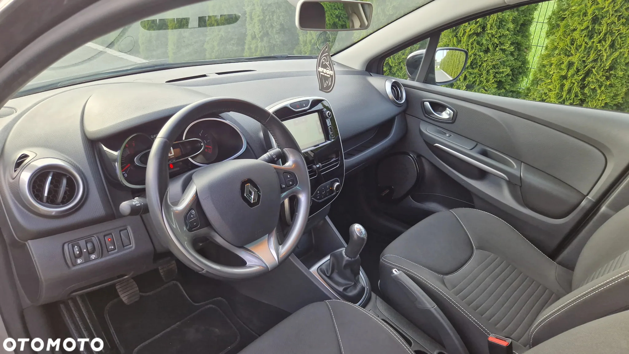 Renault Clio 1.2 16V 75 Limited - 6