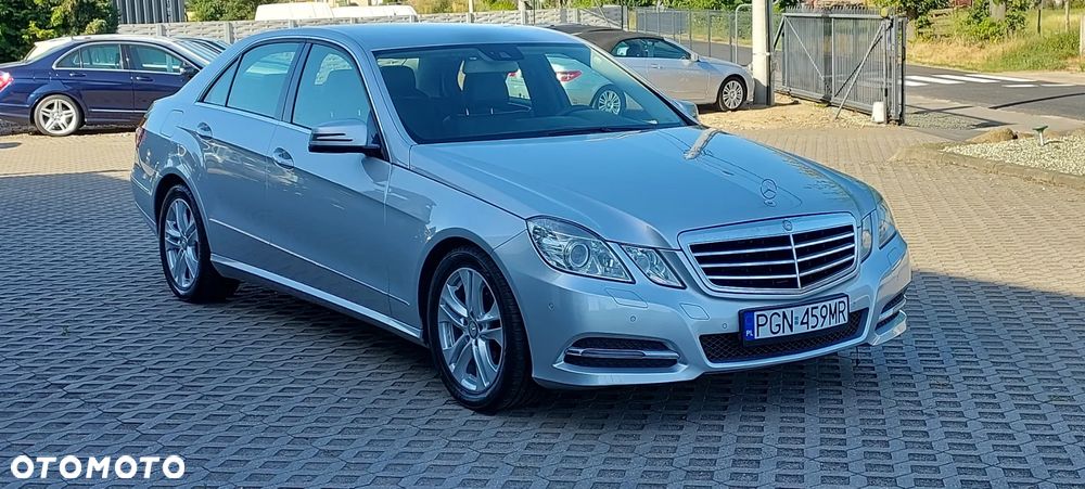 Mercedes-Benz Klasa E 200 CGI BlueEFFICIENCY 7G-TRONIC Avantgarde - 5
