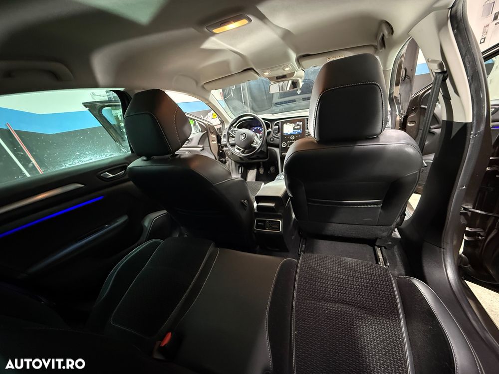 Renault Megane TCe 140 GPF Intens - 10