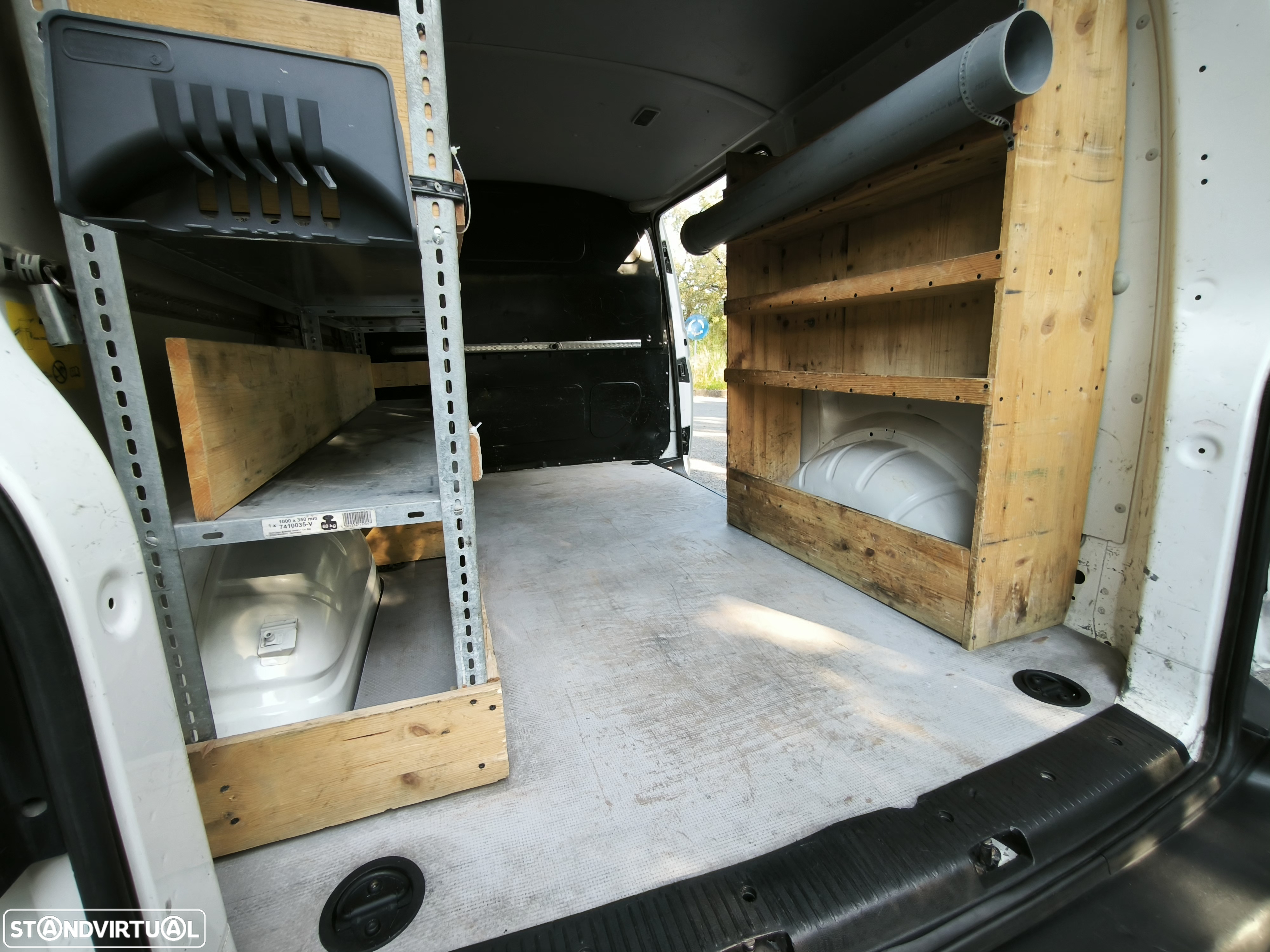 VW Transporter T5 TDI - 23