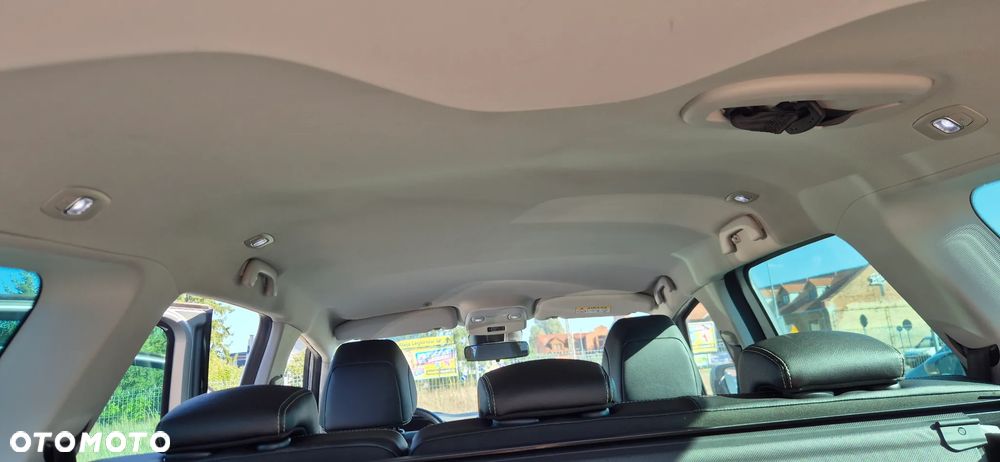 Renault Grand Scenic TCe 140 GPF EDC BLACK EDITION - 23