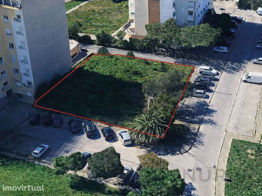Lote de Terreno - Prédio para Venda em Portimão - Grande imagem: 2/16