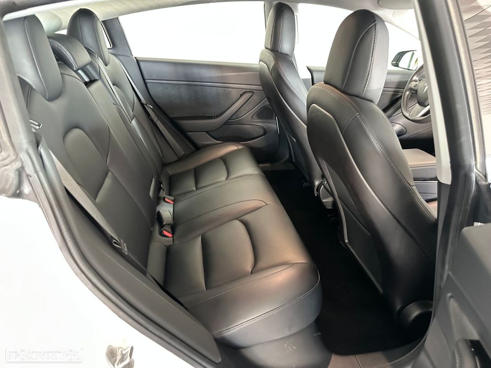 Tesla Model 3 Standard Range Plus RWD - 29