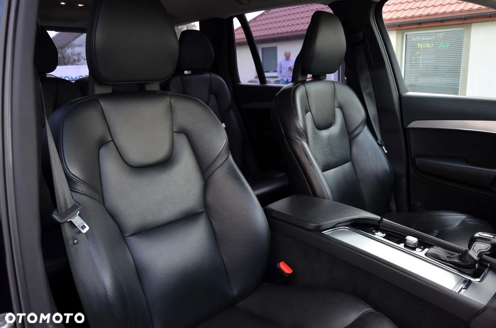 Volvo XC 90 D5 AWD Inscription 7os - 22