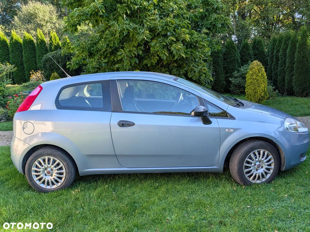 Fiat Grande Punto - 4