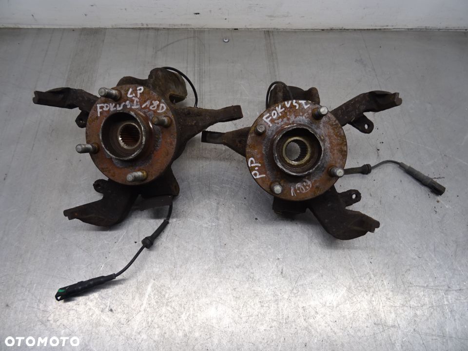 FORD FOCUS MK1 LIFT 01-04 1.8TDCI PIASTA ZWROTNICA PRAWY PRZÓD - 1