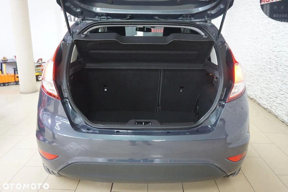 Ford Fiesta 1.4 Trend EU5 - 18