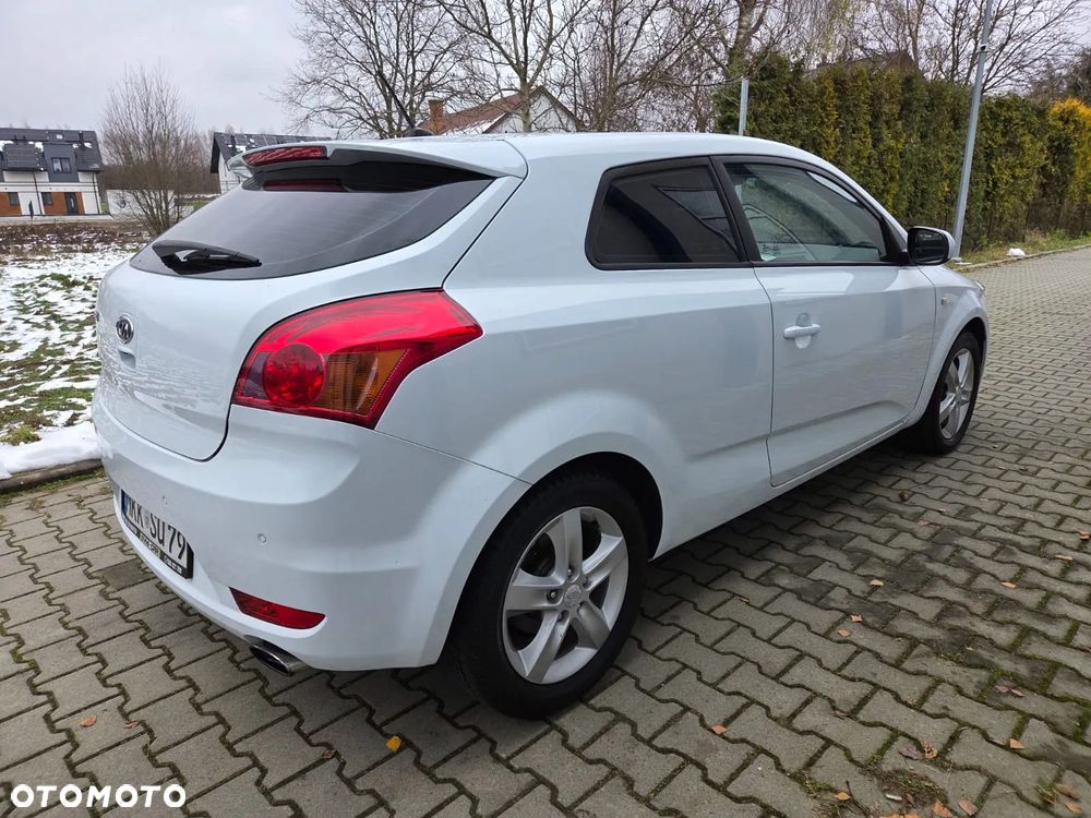 Kia ProCeed 1.4 CVVT Dream-Team Edition - 2