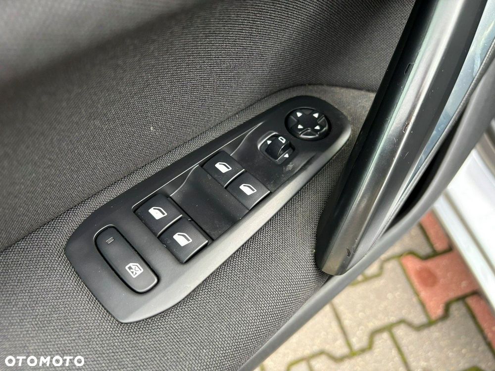 Peugeot 308 - 9