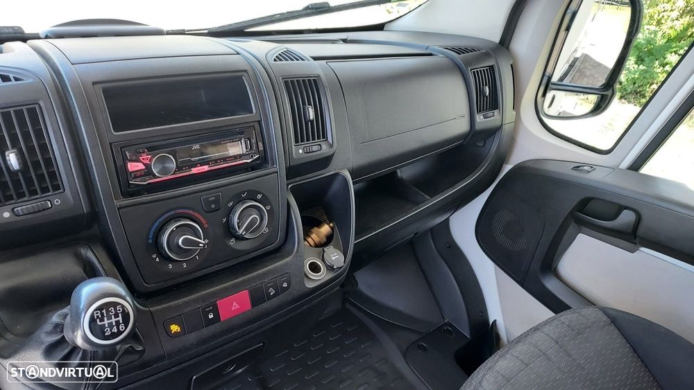 Citroen Jumper 2.2 HDi 7lugares - 11