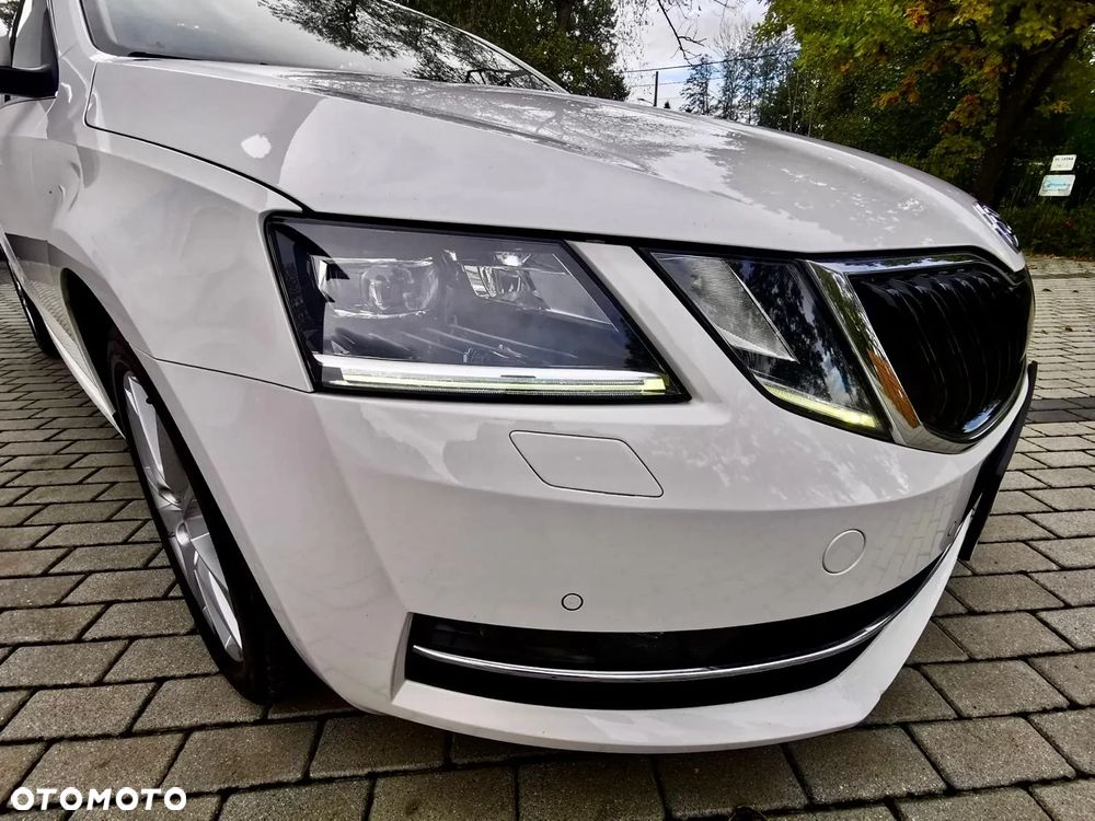 Skoda Octavia 2.0 TDI Style DSG - 6