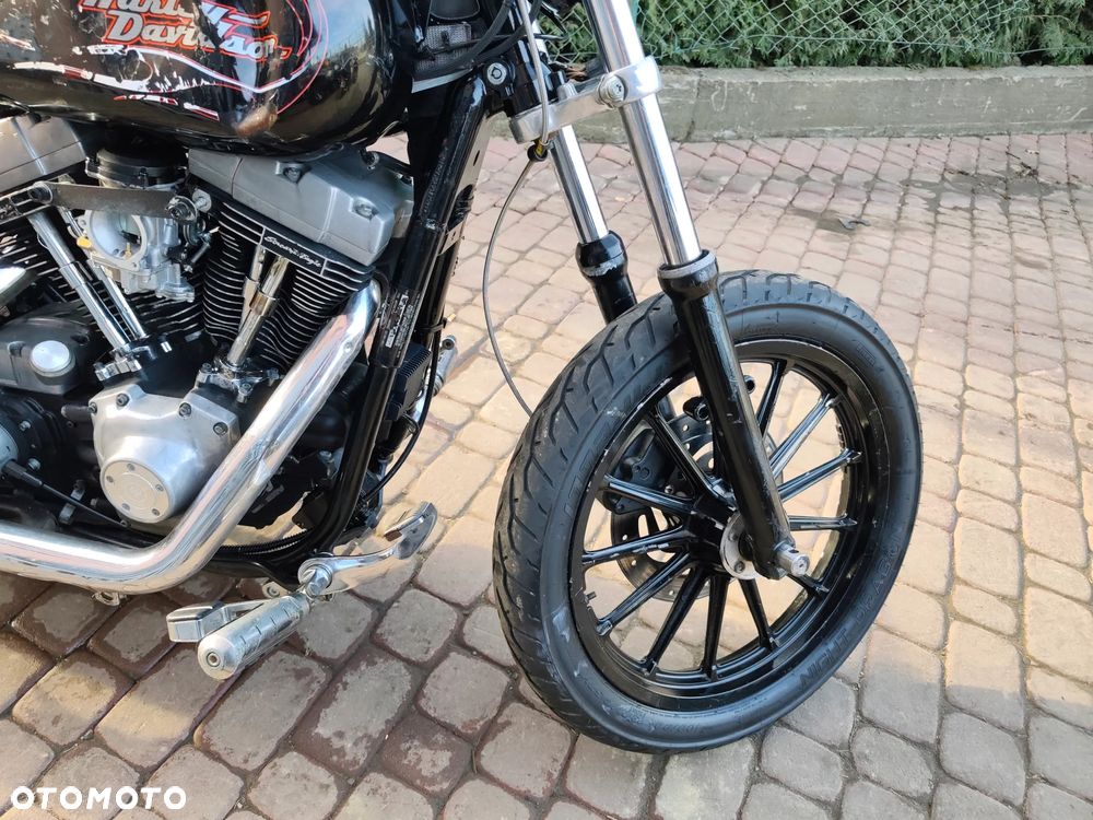 Harley-Davidson Dyna Super Glide - 28