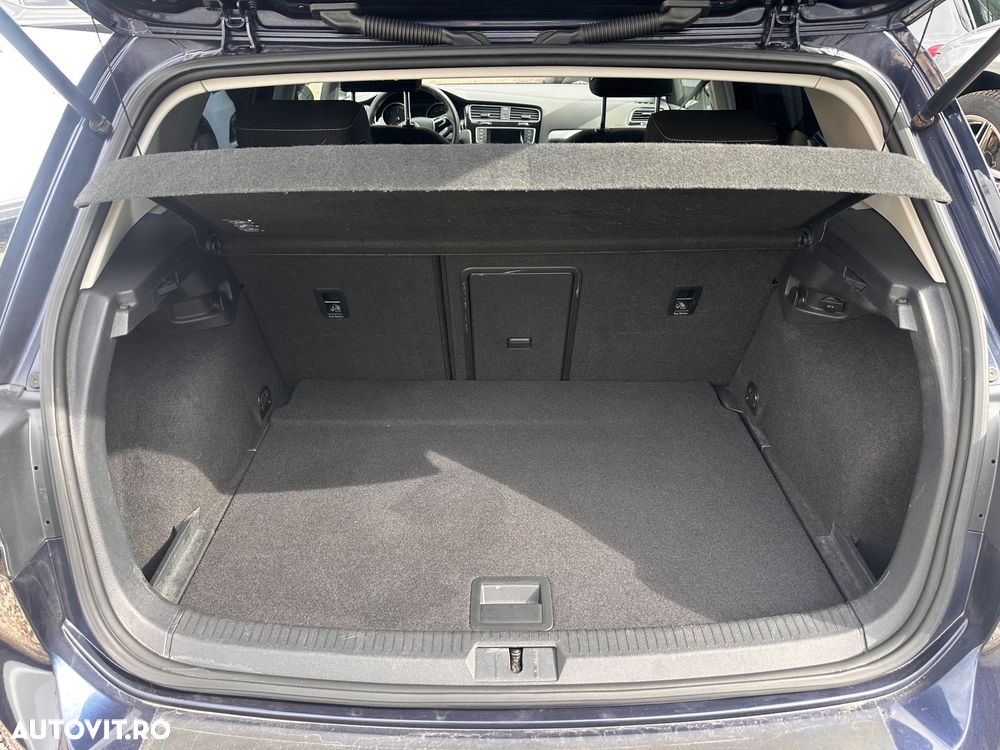 Volkswagen Golf 1.6 TDI BlueMotion Technology DSG Trendline - 14