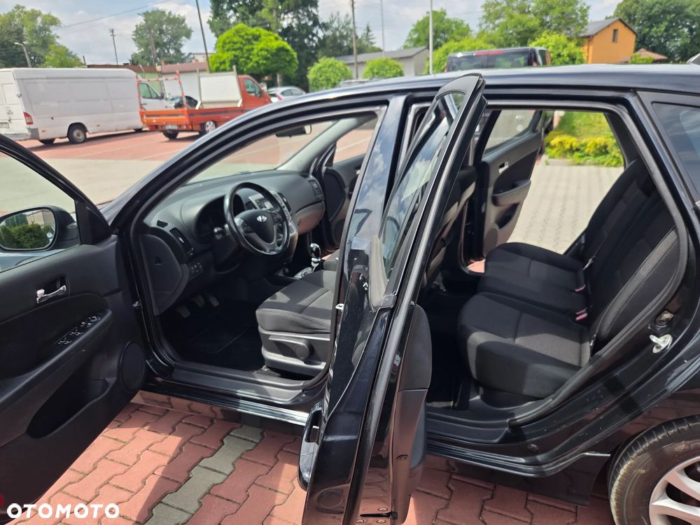 Hyundai i30 1.6 CRDi Premium - 33