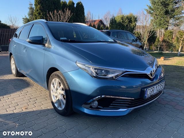 Toyota Auris 1.6 Premium Comfort - 2