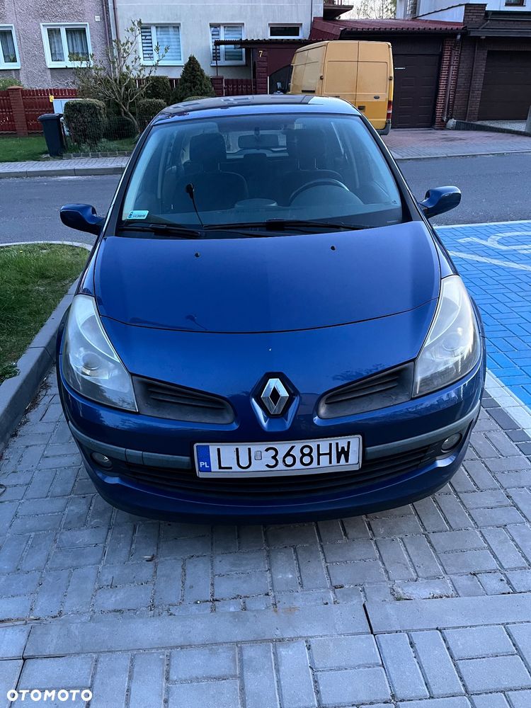 Renault Clio 1.6 16V Privilege - 2