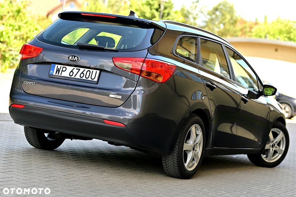 Kia Ceed 1.4 CVVT Dream Team Edition - 3