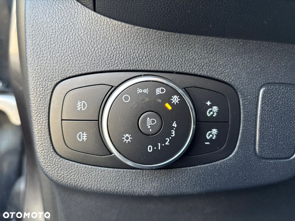 Ford Puma 1.0 EcoBoost mHEV Titanium - 28