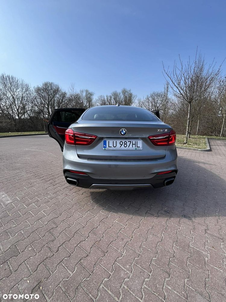 BMW X6 xDrive50i - 12
