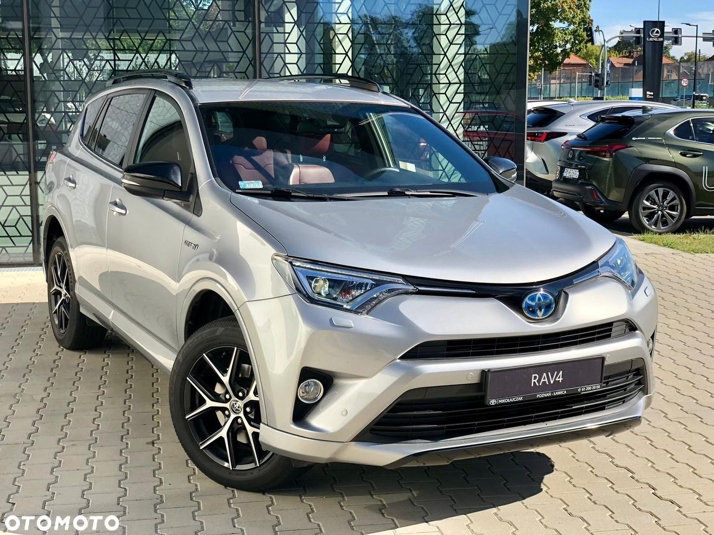 Toyota RAV4 - 10
