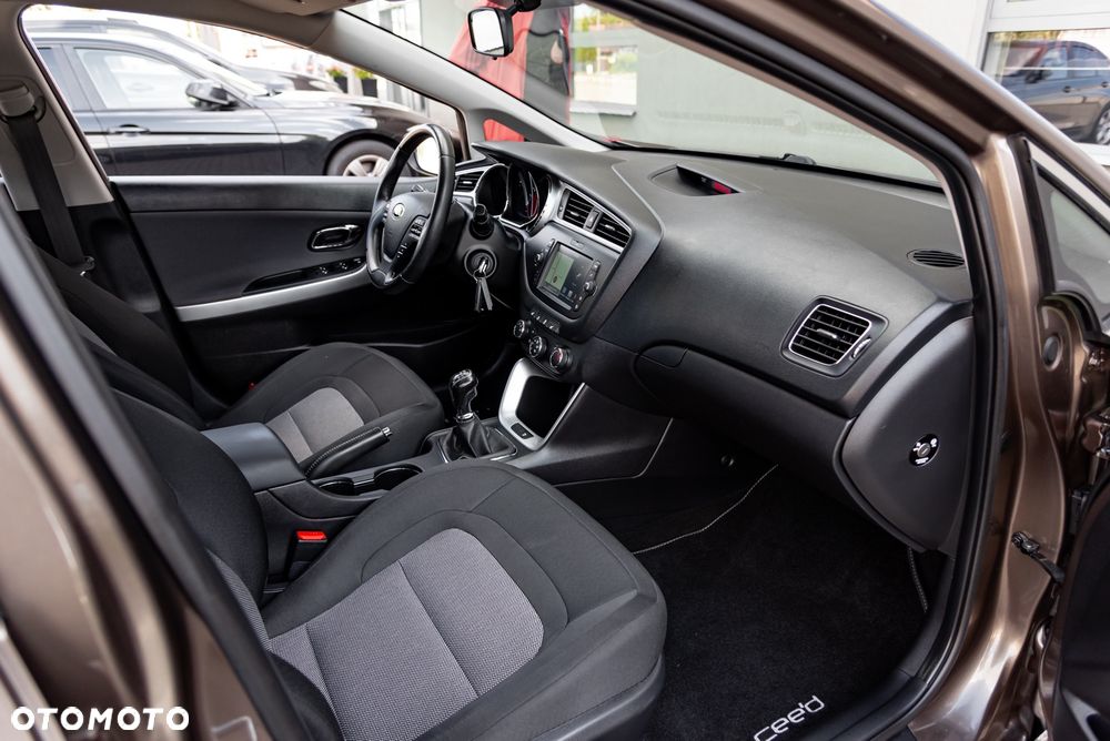 Kia Ceed 1.4 Vision - 22