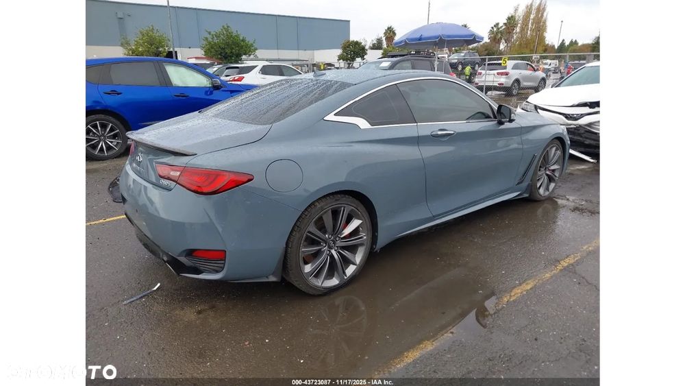 Infiniti Q60 - 5
