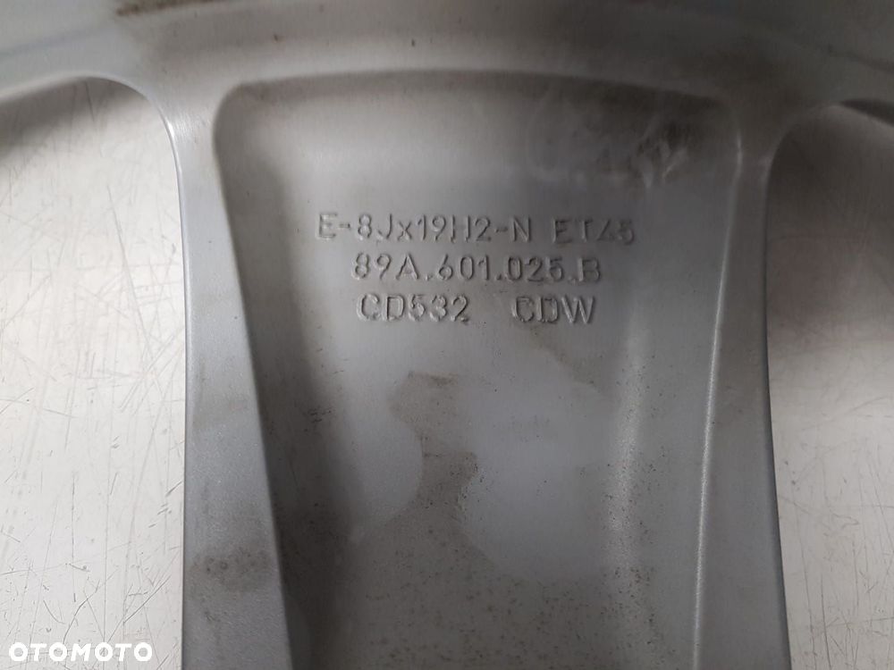 FELGA ALUMINIOWA AUDI Q4 E-TRON ETRON 8X19 ET45 89A601025B - 3