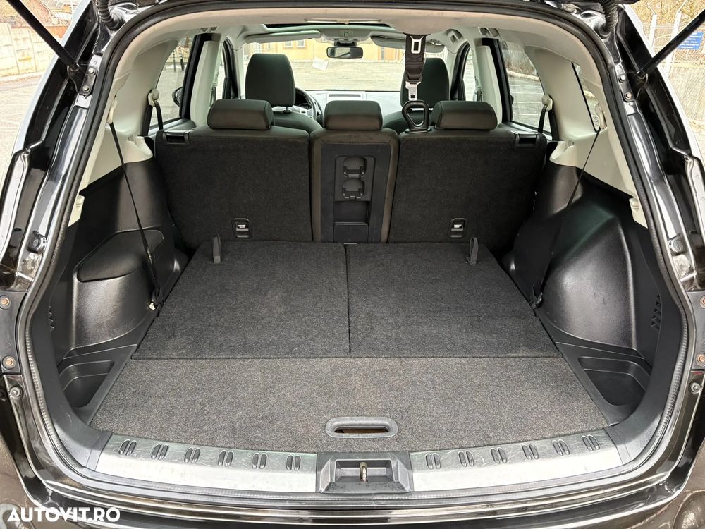 Nissan Qashqai+2 - 12