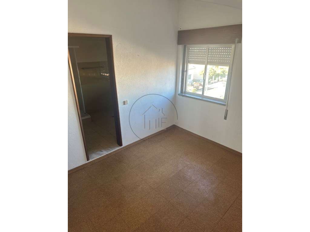 Arrendamento apartamento T4 - Abrantes - Grande imagem: 4/16