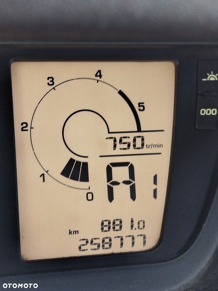 Citroën C4 Grand Picasso 2.0 HDi Selection MCP - 4