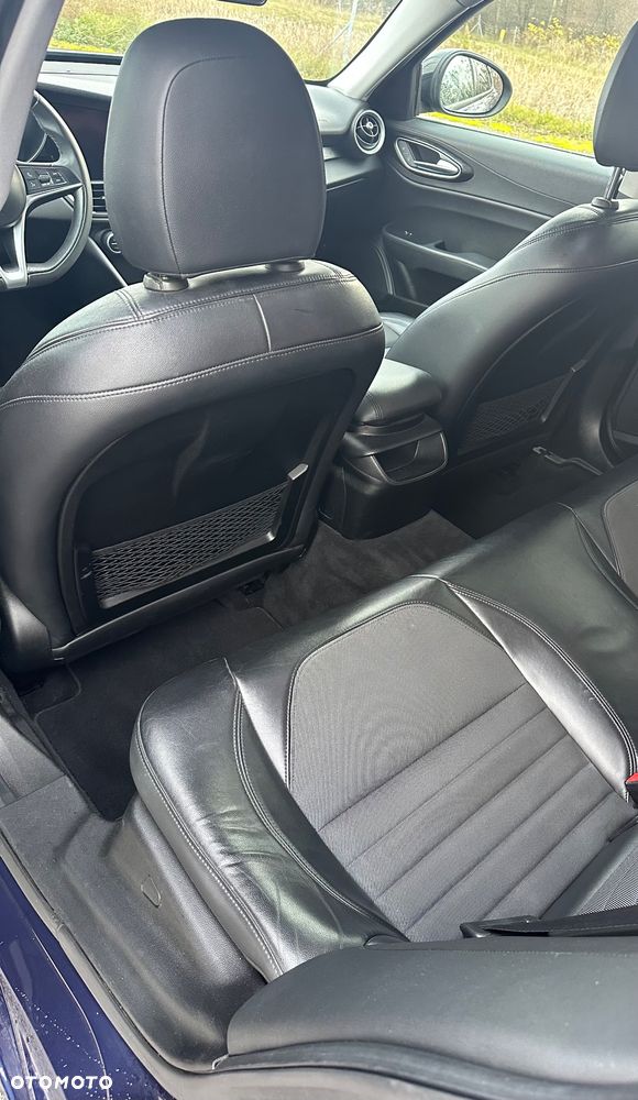 Alfa Romeo Giulia - 14